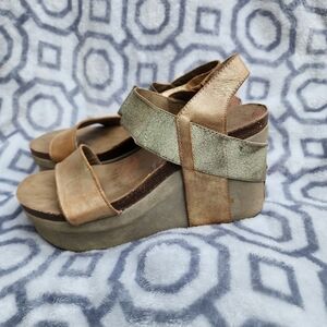 Otbt Bushnell Wedge Sandals
